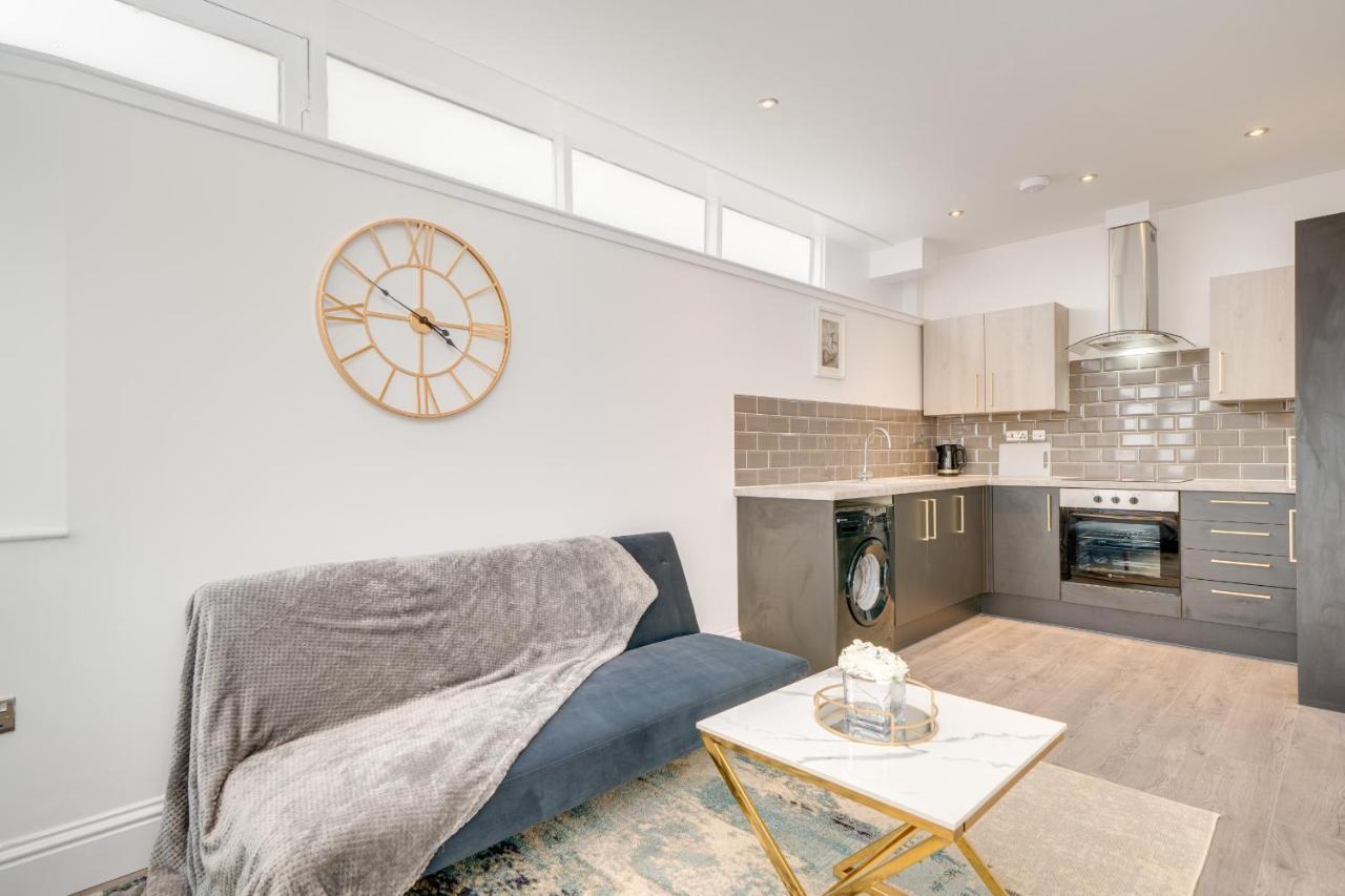 Town House Apartments 웨이크필드 외부 사진