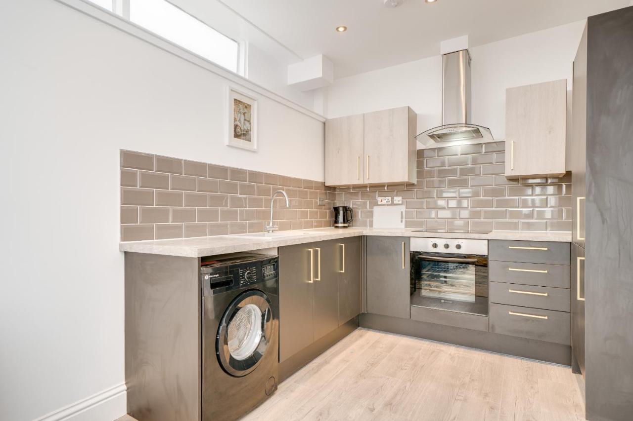 Town House Apartments 웨이크필드 외부 사진