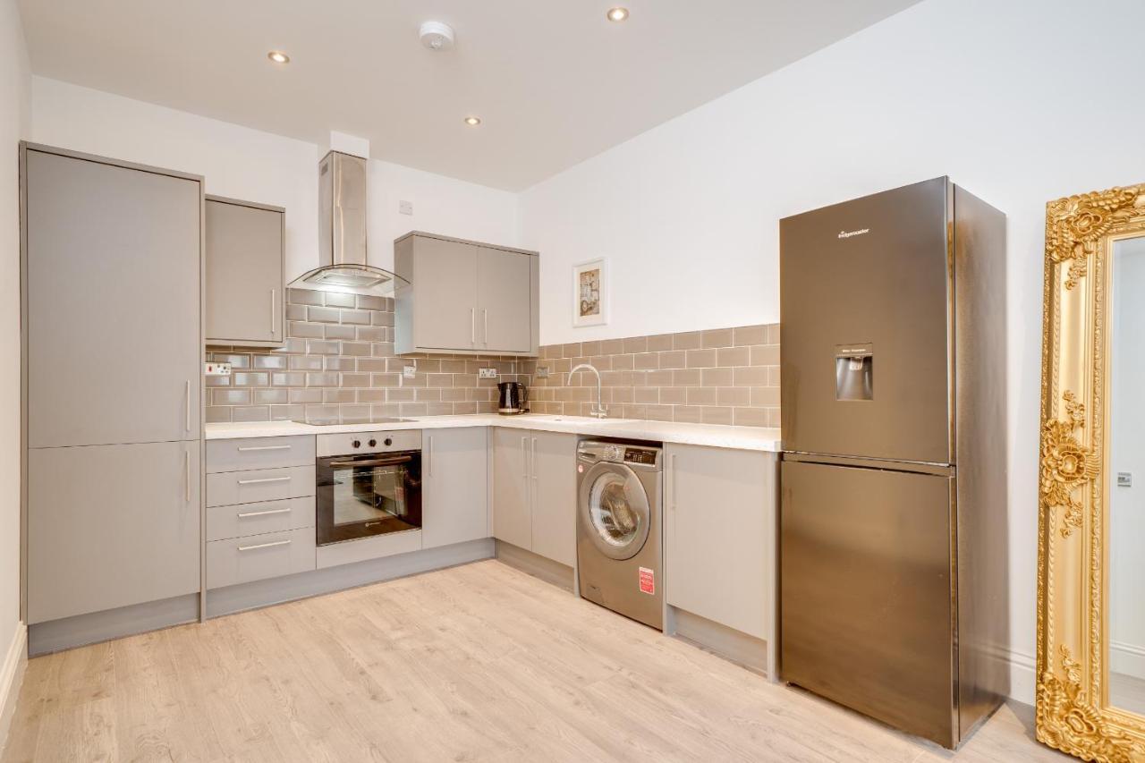 Town House Apartments 웨이크필드 외부 사진