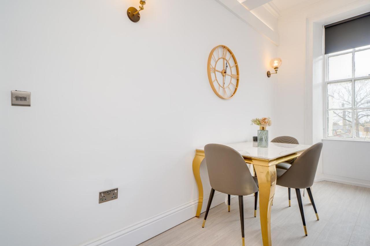 Town House Apartments 웨이크필드 외부 사진